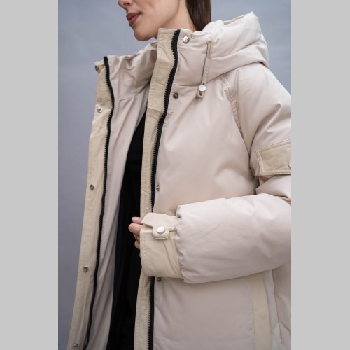 Куртка Elena store, с капюшоном, бежевого цвета, удлиненной длины 9855-1