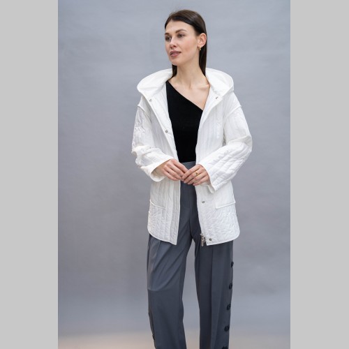 Куртка Elena store прямого фасона, укороченной длинны, белого цвета, с капюшоном 9651